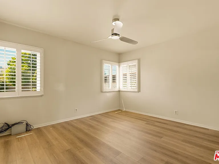 7407 Naylor Ave — Photo 8