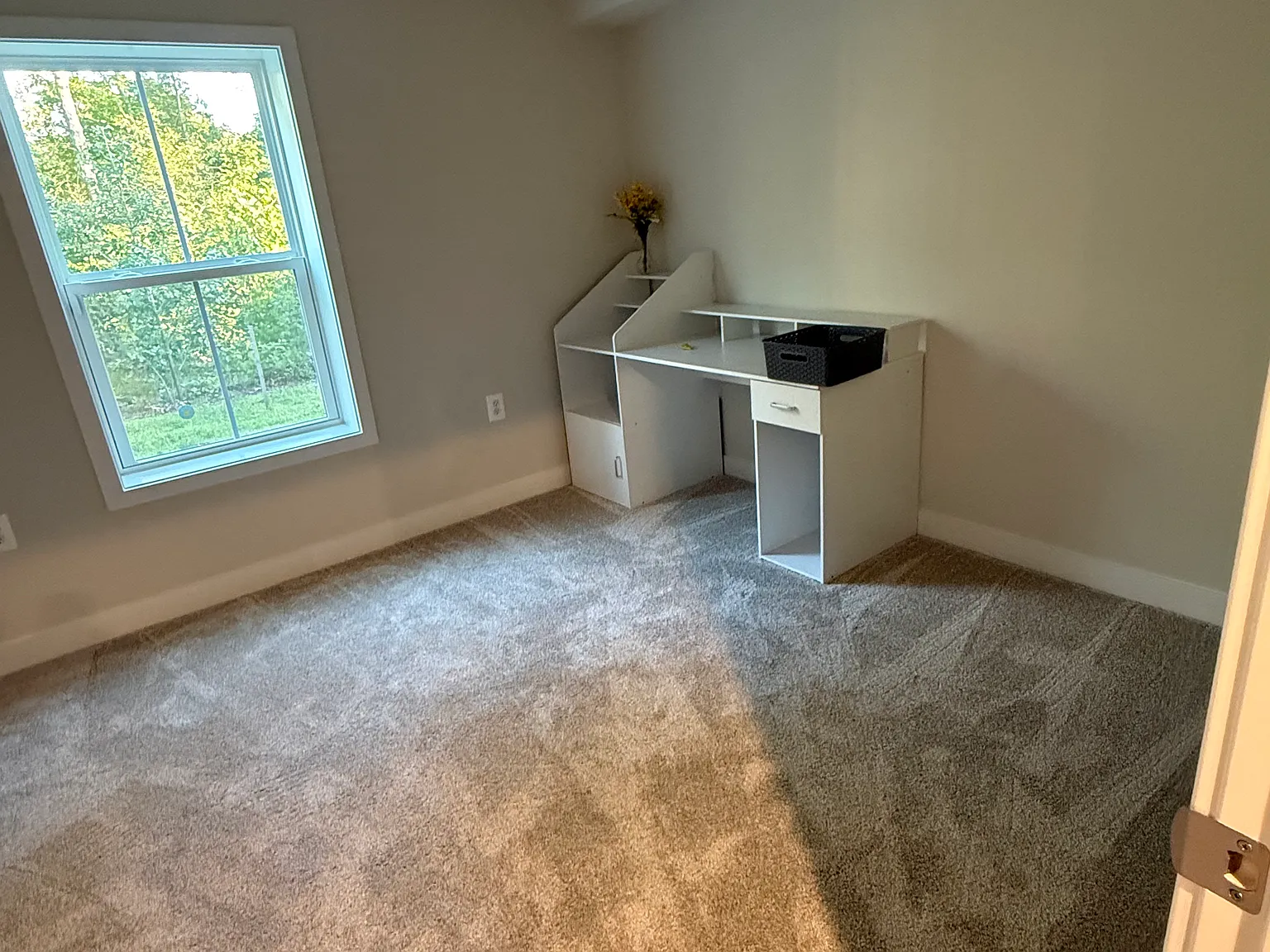 1 bed, $1,300 — Photo 4