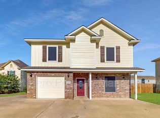 2830 Horseback Dr, College Station, TX 77845