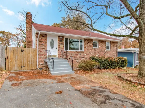 9202 3rd St, Lanham, MD 20706