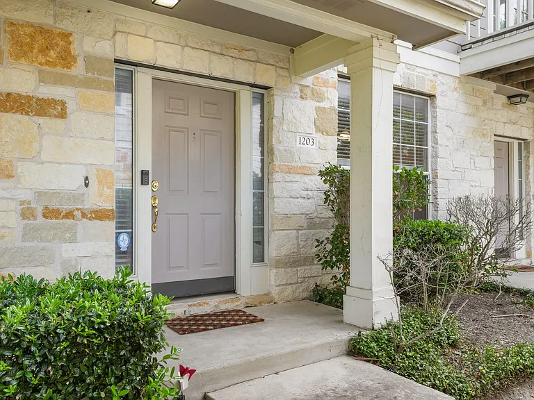 1900 Scofield Ridge Pkwy #1203 — Photo 8