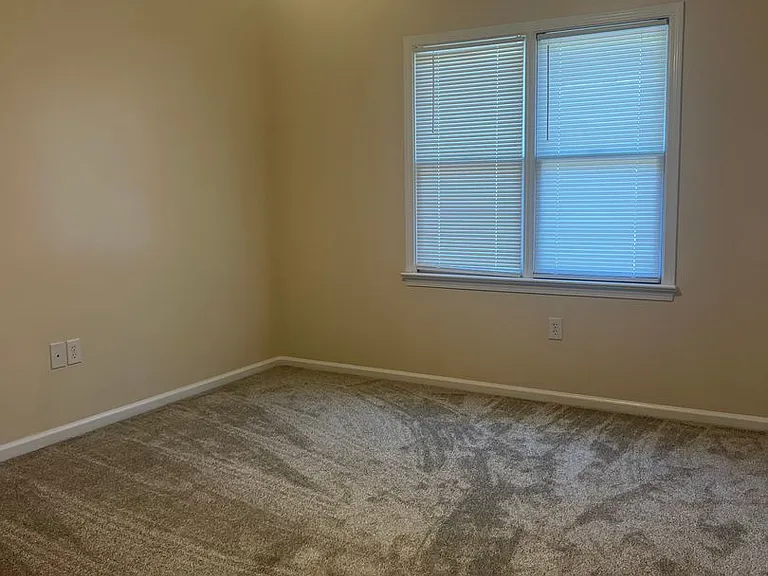 422 Snow St — Photo 16