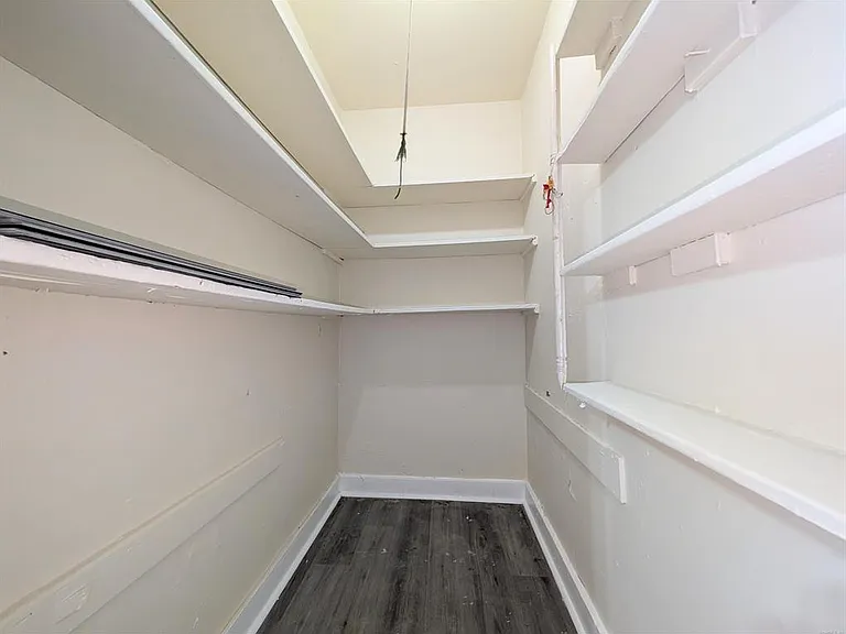 107 Catherine St — Photo 26