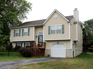 38 Oatfield Ct, Shepherdstown, WV 25443