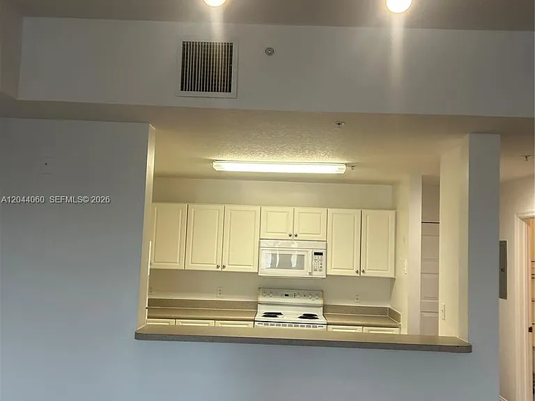 1155 Main St #301 — Photo 6