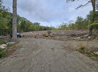 1112 Canaan Rd, Skowhegan, ME 04976