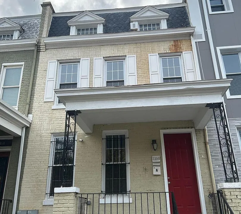 1169 Morse St NE