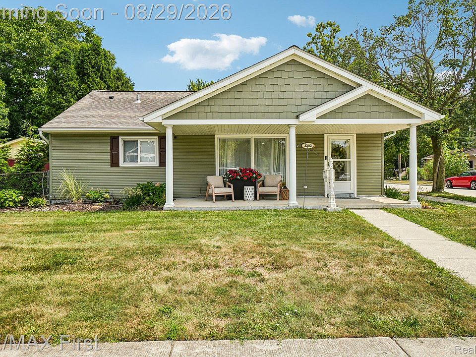 1st image of 3202 Prairie Ave