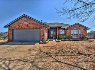 16304 Seminole Pointe Pl, Edmond, OK 73013