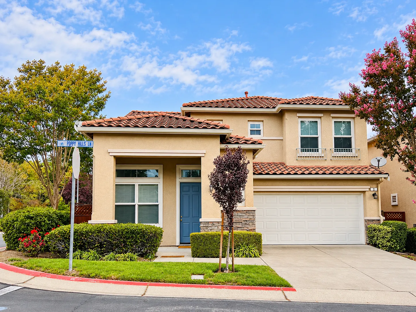3 bed, 2.5 bath, 1675 sqft, $4,095 — Photo 1