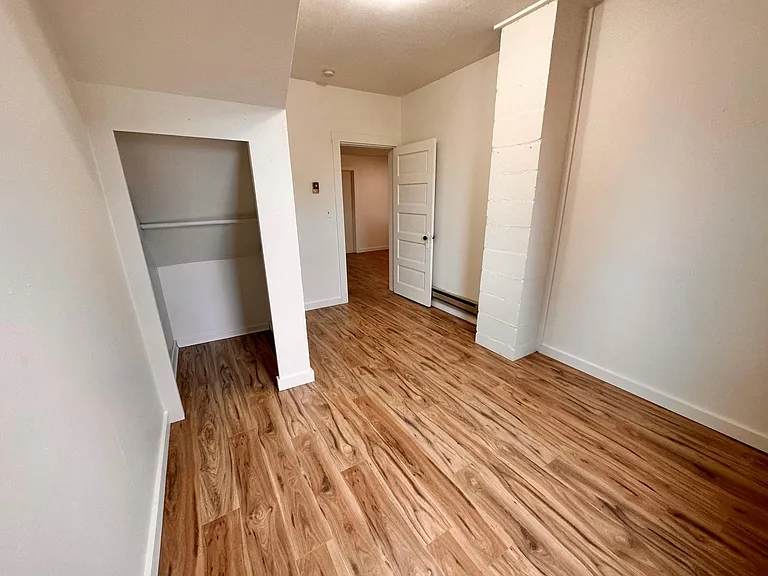 708 N Poplar St #A — Photo 9
