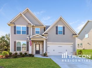 40 Royalty Ln, Hiram, GA 30141