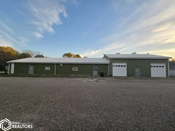 109 Cass St, Blakesburg, IA 52536