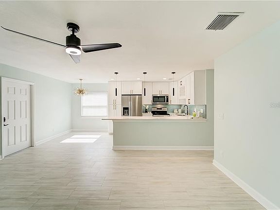 5th image of 401 Dorchester Pl APT 64