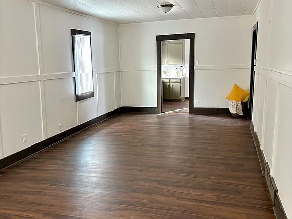 2nd image of 509 S Emporia St