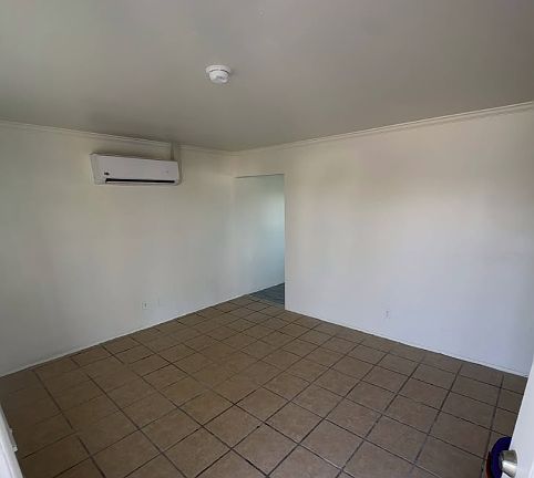 3rd image of 1-5779 Corwin Ln #A