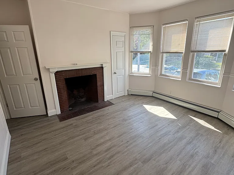 187 Columbia Ave #2 — Photo 8
