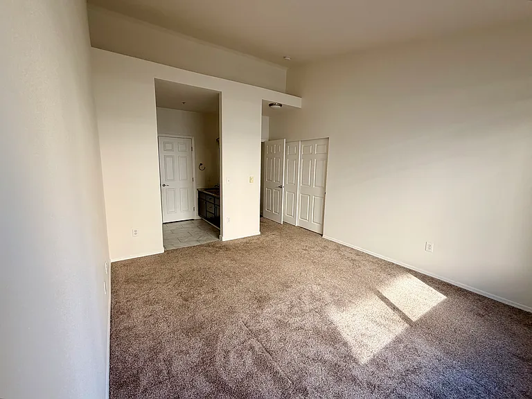 5400 Harbour Pointe Blvd #J201 — Photo 11