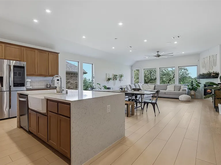 8407 Prairie Rye Dr — Photo 12
