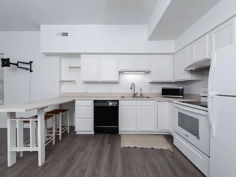 310M Patriot Ln — Photo 4
