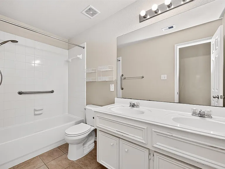 17611 Haywood Oaks Dr — Photo 22