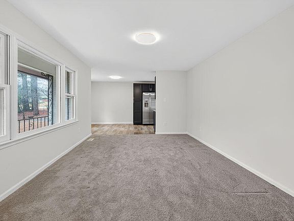 5th image of 115 Rainey Ave