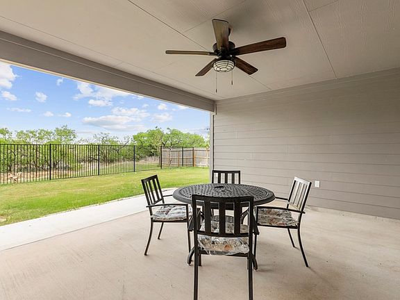 4th image of 717 Grace Ln