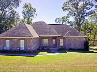 9 Carnaby St, Petal, MS 39465