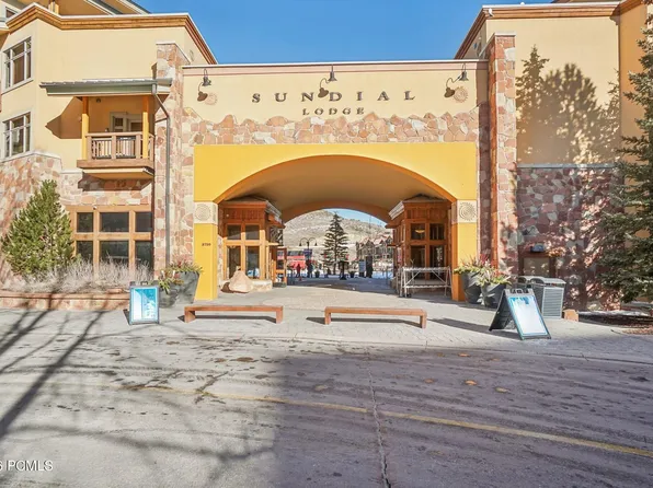 3720 N Sundial Court #B304, Park City, UT 84098