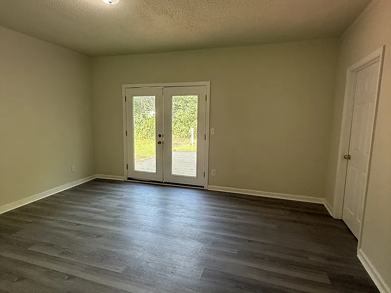 914 18th Way SW — Photo 12