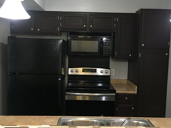 2nd image of 8702 Village 1206