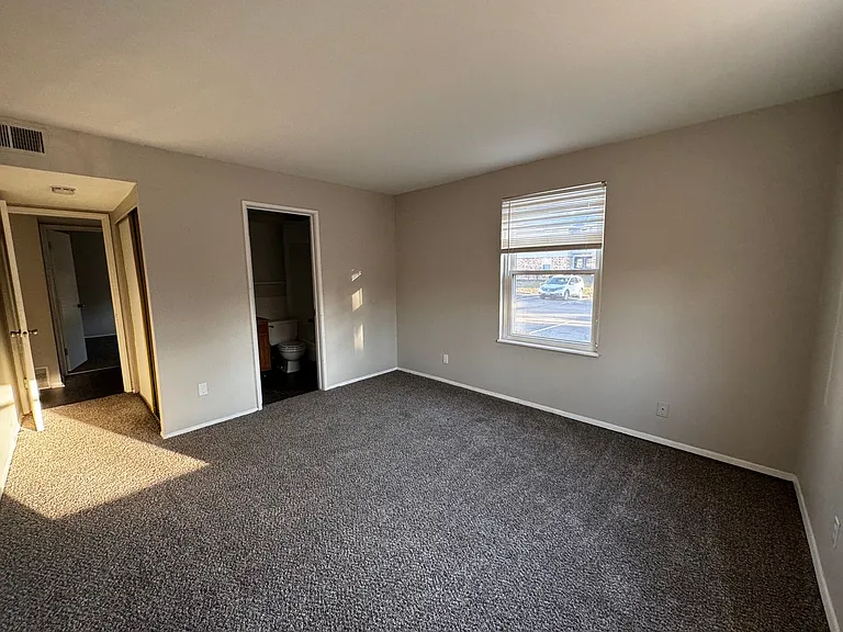 2990 Santiago Dr — Photo 5