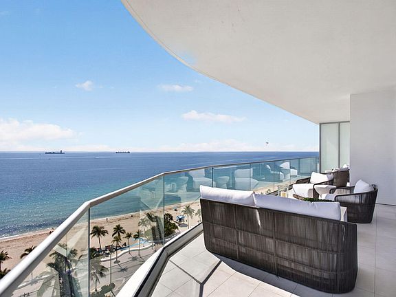 3rd image of 151 N Seabreeze Blvd #1004
