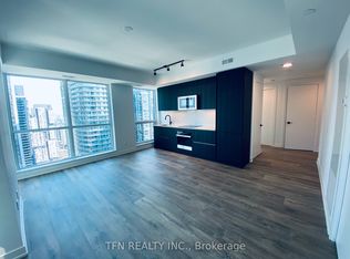 327 King St W #3805-C01, Toronto, ON M5V 0W7