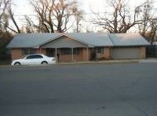 934 E 9th St, Cushing, OK 74023