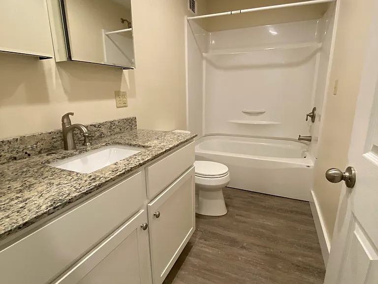 Second floor full bath
