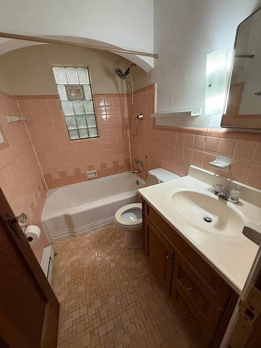Building Photo - 878 Lafayette Ave #2