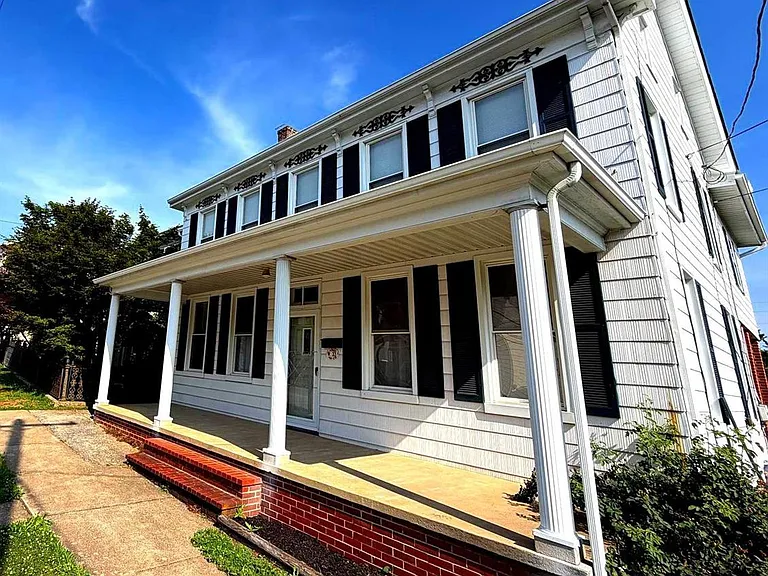 33 W Forrest Ave — Photo 1