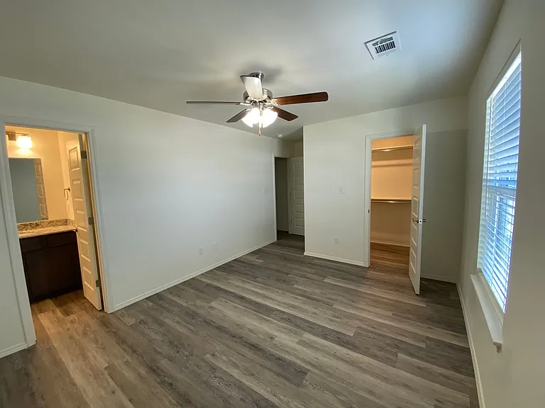 4211 Sante Fe Sq — Photo 58