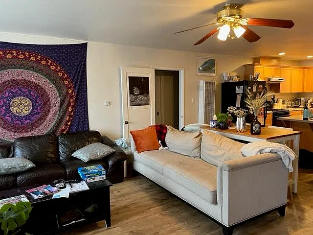 5 bed, $8,700 — Photo 4