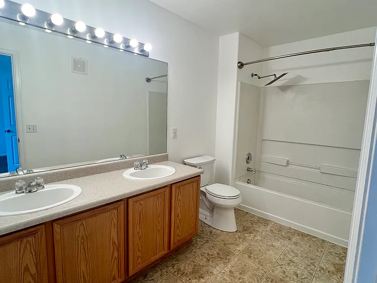 6143 Sierra Grande Point — Photo 13