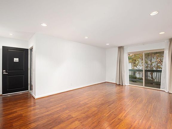 5th image of 4732 Park Granada Blvd #224