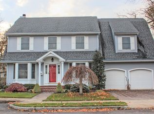 6 La Porta Ct, Metuchen, NJ 08840