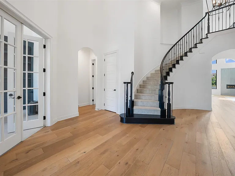 7108 Calypso Ln — Photo 6