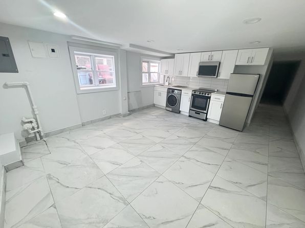 42 Southgate Ct FLOOR 1