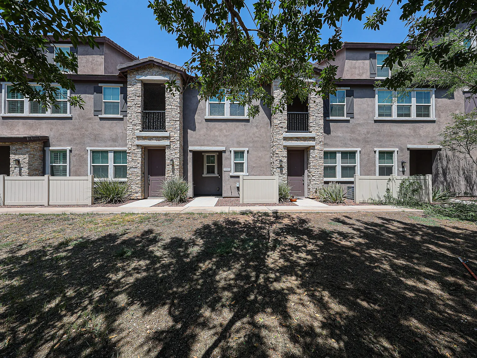 2321 East Hidalgo Avenue - 1 — Photo 3