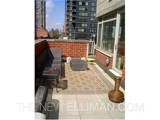 Rented by Douglas Elliman | media 22