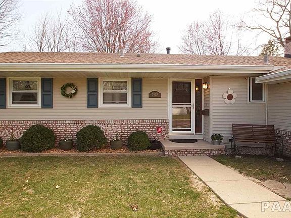 3rd image of 2908 W Wardcliffe Dr