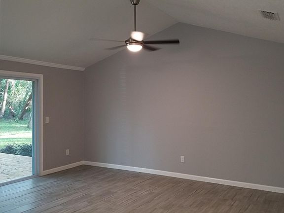 5th image of 11665 Gwynford Ln