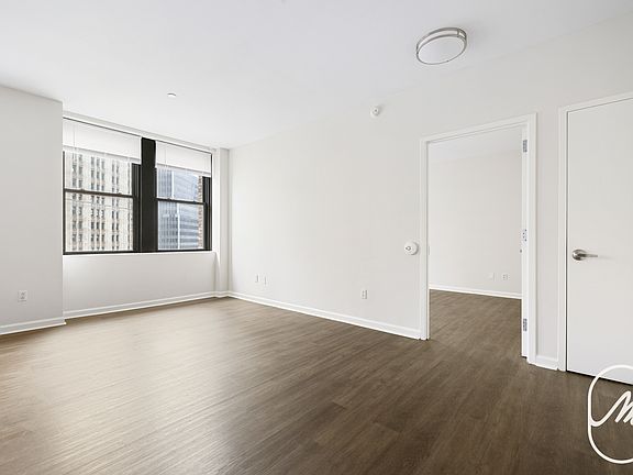 3rd image of 15 Park Row APT 9N